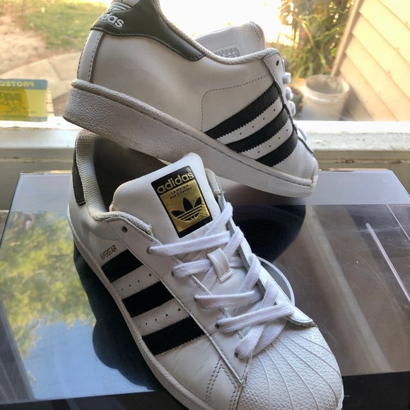 Superstar Shell-Toe Adidas - Picture 2 of 10
